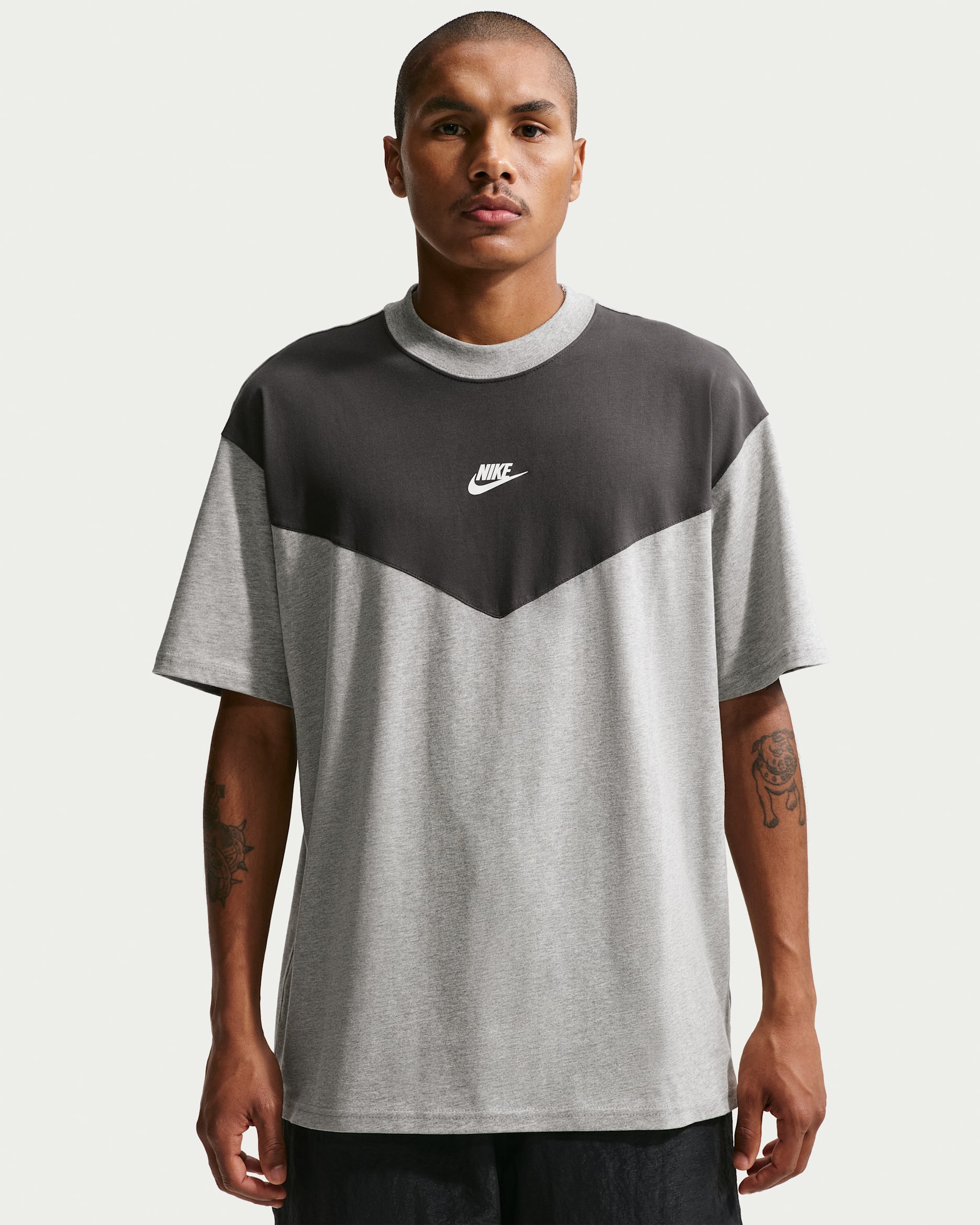 Nike Sportswear Erkek Tişörtü. Nike TR